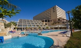Hotel St. Raphael Resort